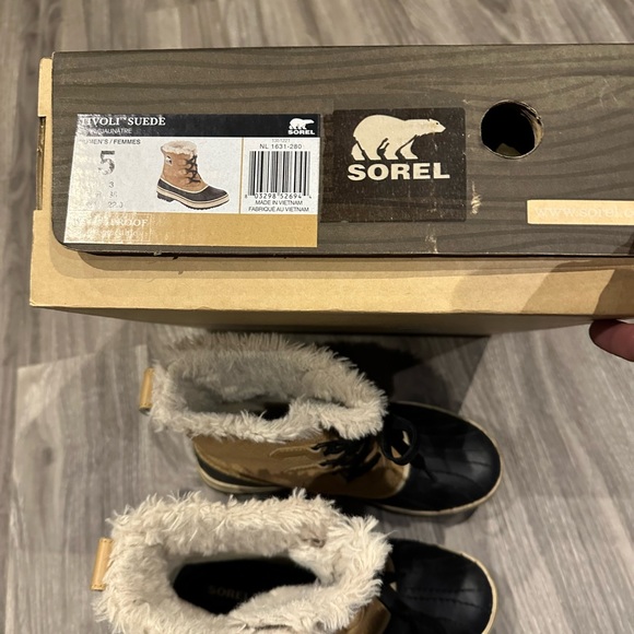 Sorel Tivoli Boots - Picture 6 of 7